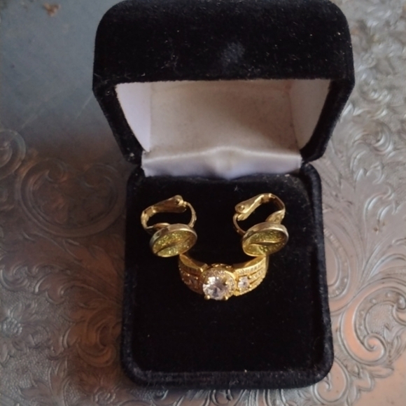 5925Ladies Large Ring Bonus Earrings - Picture 1 of 2